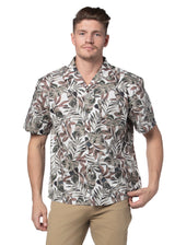 Aguadilla Jungle Print Short Sleeve Shirt in White and Green