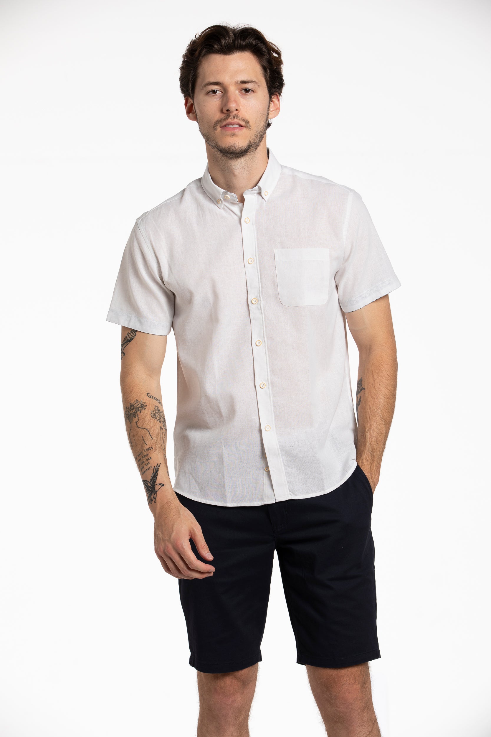 Caerleon Linen Blend Short Sleeve Shirt in White