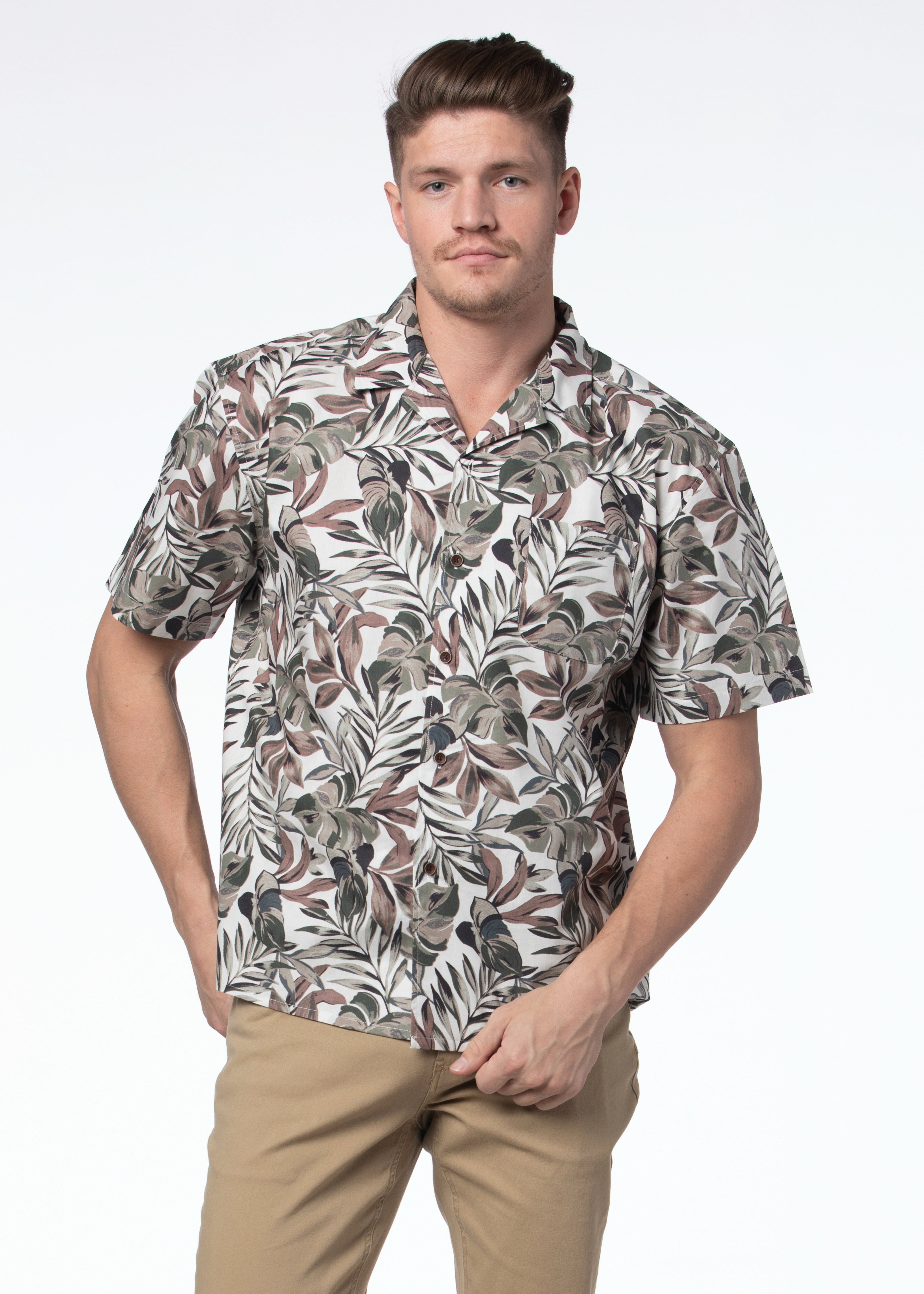 Chemise à manches courtes Aguadilla Jungle Print blanche et verte