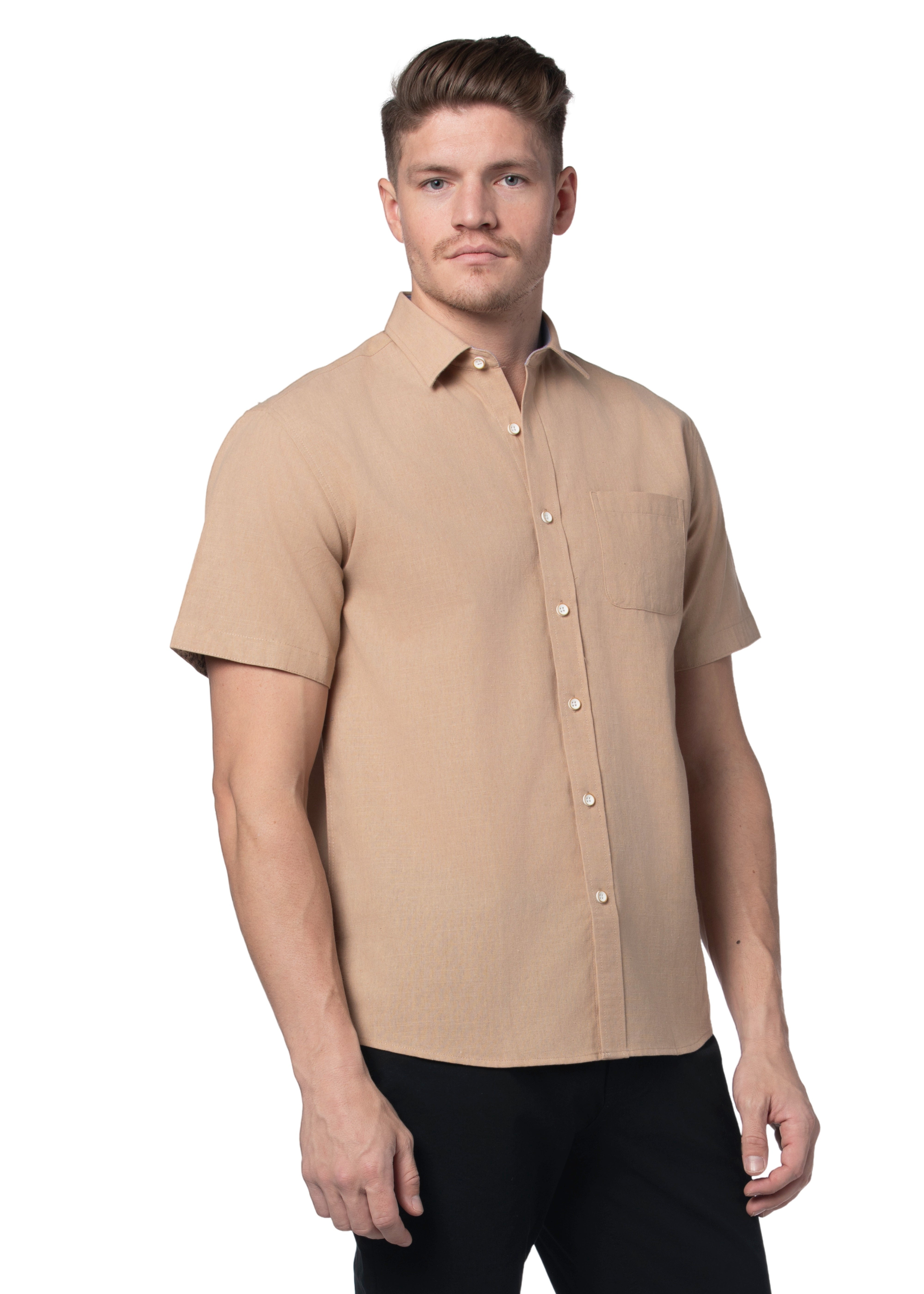 Chemise à manches courtes Tregaron en lin mélangé couleur pêche duveteuse