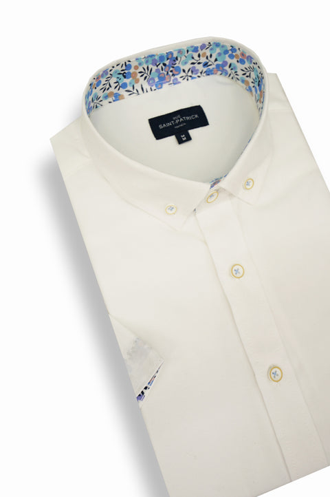 Buenos Aires Easy-Care Oxford Short Sleeve Shirt in White featuring White Buttons